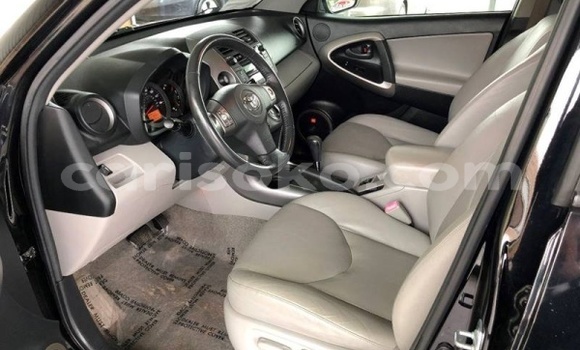 اشتري مستعمل Toyota RAV4 Noir سيارة في Kigali في Rwanda اشتري مستعمل Toyota RAV4 Noir سيارة في Kigali في Rwanda