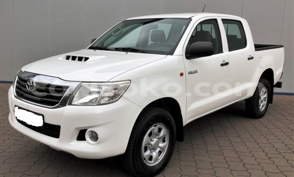 اشتري مستعمل Toyota Hilux Blanc سيارة في Kigali في Rwanda اشتري مستعمل Toyota Hilux Blanc سيارة في Kigali في Rwanda