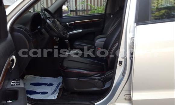 اشتري مستعمل Hyundai Santa Fe Gris سيارة في Kigali في Rwanda اشتري مستعمل Hyundai Santa Fe Gris سيارة في Kigali في Rwanda