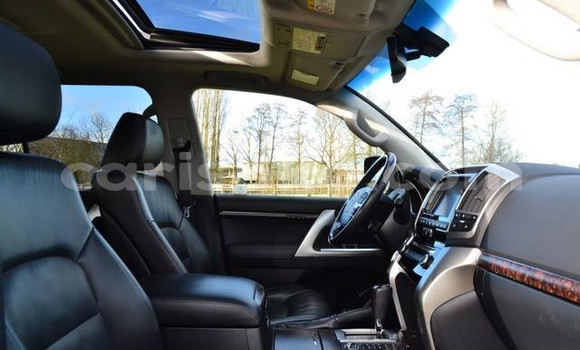 اشتري مستعمل Toyota Land Cruiser Noir سيارة في Kigali في Rwanda اشتري مستعمل Toyota Land Cruiser Noir سيارة في Kigali في Rwanda