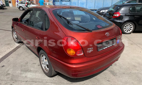 Sayi Na hannu Toyota Corolla Marron Mota in Kigali a Rwanda Sayi Na hannu Toyota Corolla Marron Mota in Kigali a Rwanda