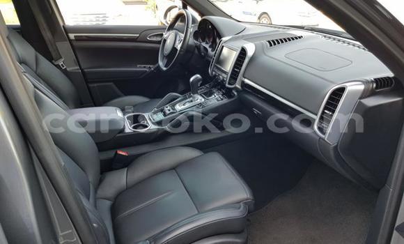 Acheter Occasion Voiture Porsche Cayenne Autre à Kigali, Rwanda Acheter Occasion Voiture Porsche Cayenne Autre à Kigali, Rwanda