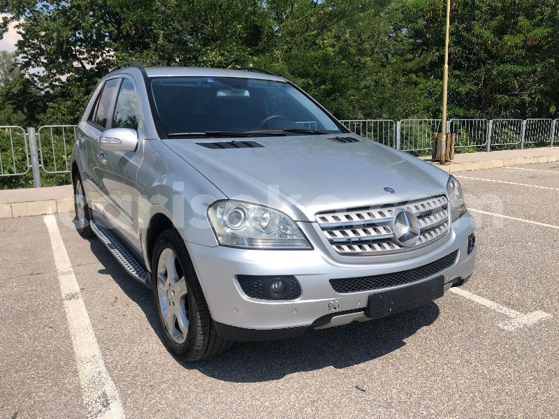 Big with watermark mercedes benz ml%e2%80%93class rwanda kigali 11314