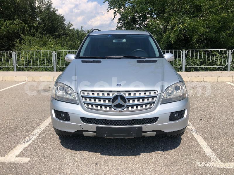 Big with watermark mercedes benz ml%e2%80%93class rwanda kigali 11314