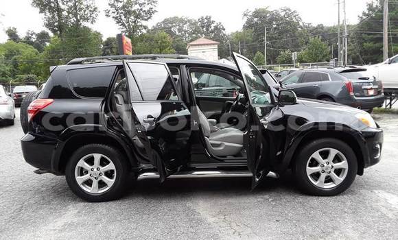 Sayi Na hannu Toyota RAV4 Blanc Mota in Kigali a Rwanda Sayi Na hannu Toyota RAV4 Blanc Mota in Kigali a Rwanda