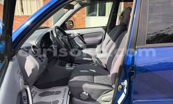 Buy Used Toyota RAV4 Blue Car in Kigali in Rwanda Buy Used Toyota RAV4 Blue Car in Kigali in Rwanda