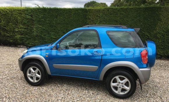 Sayi Na hannu Toyota RAV4 Beige Mota in Kigali a Rwanda Sayi Na hannu Toyota RAV4 Beige Mota in Kigali a Rwanda