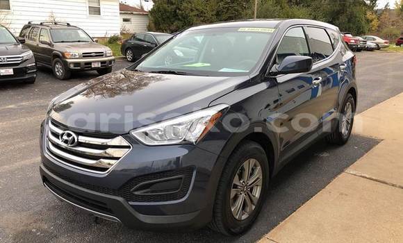 Buy Used Hyundai Santa Fe Beige Car in Kigali in Rwanda Buy Used Hyundai Santa Fe Beige Car in Kigali in Rwanda