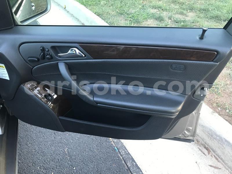 Big with watermark mercedes benz 230 rwanda kigali 11378