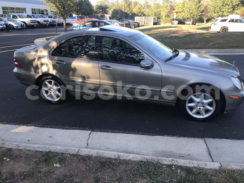 Big with watermark mercedes benz 230 rwanda kigali 11378