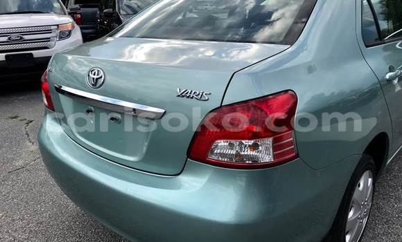 Sayi Na hannu Toyota Yaris Beige Mota in Kigali a Rwanda Sayi Na hannu Toyota Yaris Beige Mota in Kigali a Rwanda