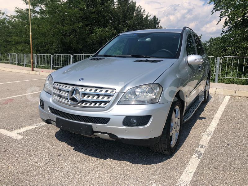 Big with watermark mercedes benz ml%e2%80%93class rwanda kigali 11413