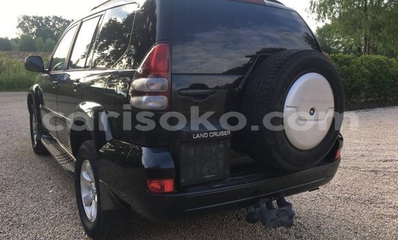 Acheter Occasion Voiture Toyota Land Cruiser Prado Noir à Kigali, Rwanda Acheter Occasion Voiture Toyota Land Cruiser Prado Noir à Kigali, Rwanda