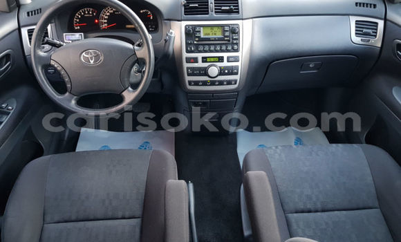 Sayi Na hannu Toyota Avensis Verso Bleu Mota in Rusizi a Rwanda Sayi Na hannu Toyota Avensis Verso Bleu Mota in Rusizi a Rwanda