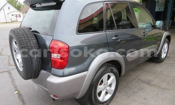 Sayi Na hannu Toyota RAV4 Beige Mota in Kigali a Rwanda Sayi Na hannu Toyota RAV4 Beige Mota in Kigali a Rwanda
