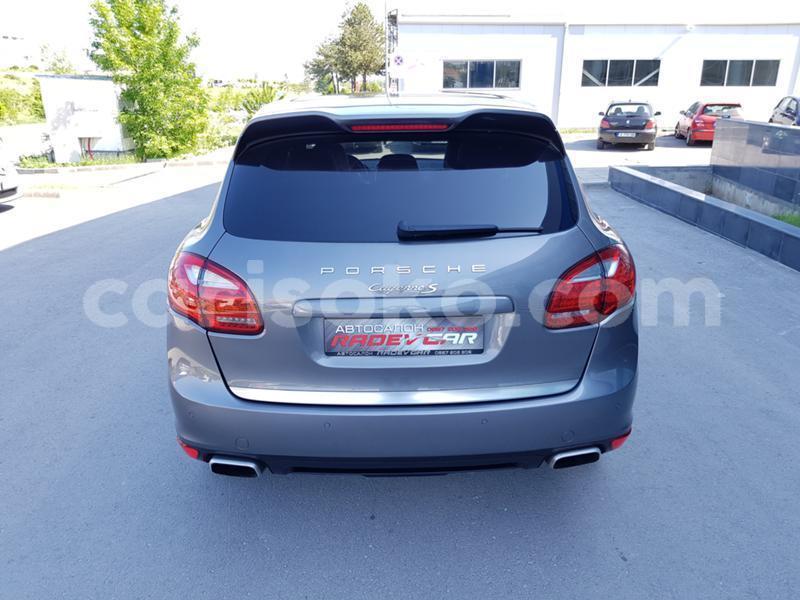 Big with watermark porsche cayenne rwanda kigali 11582