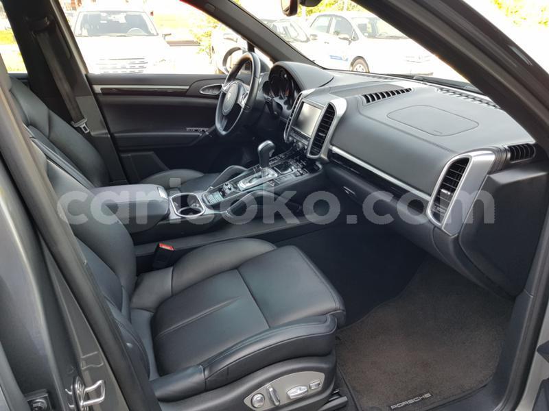 Big with watermark porsche cayenne rwanda kigali 11582