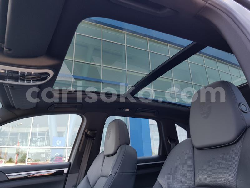 Big with watermark porsche cayenne rwanda kigali 11582