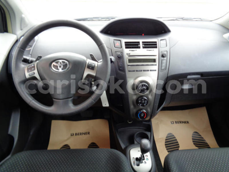 Big with watermark toyota yaris rwanda kigali 11599