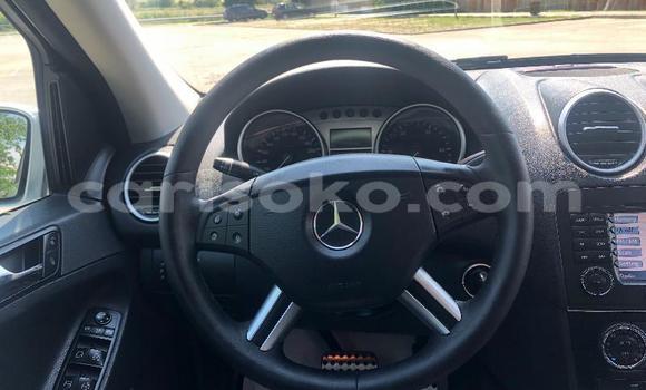 Sayi Na hannu Mercedes-Benz ML–Class Autre Mota in Kigali a Rwanda Sayi Na hannu Mercedes-Benz ML–Class Autre Mota in Kigali a Rwanda