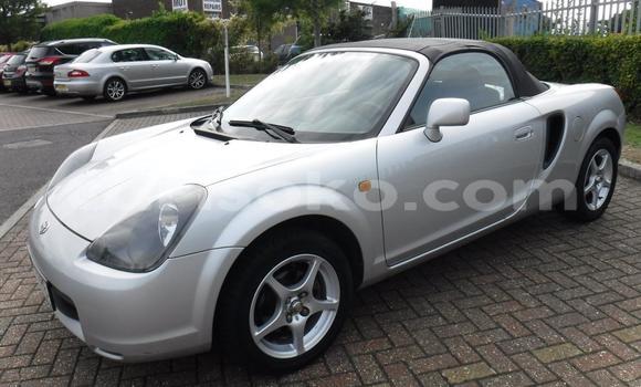 Acheter Occasion Voiture Toyota MR2 Gris à Kigali, Rwanda Acheter Occasion Voiture Toyota MR2 Gris à Kigali, Rwanda