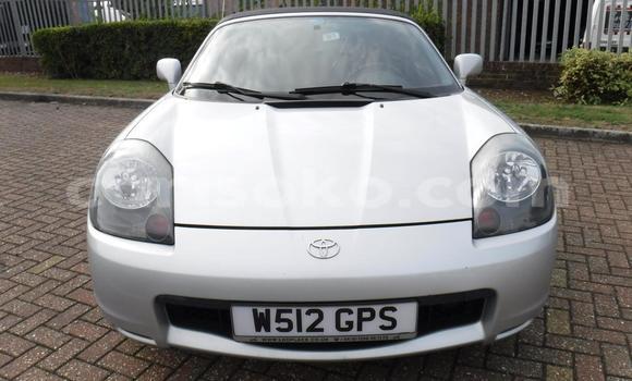 Acheter Occasion Voiture Toyota MR2 Gris à Kigali, Rwanda Acheter Occasion Voiture Toyota MR2 Gris à Kigali, Rwanda