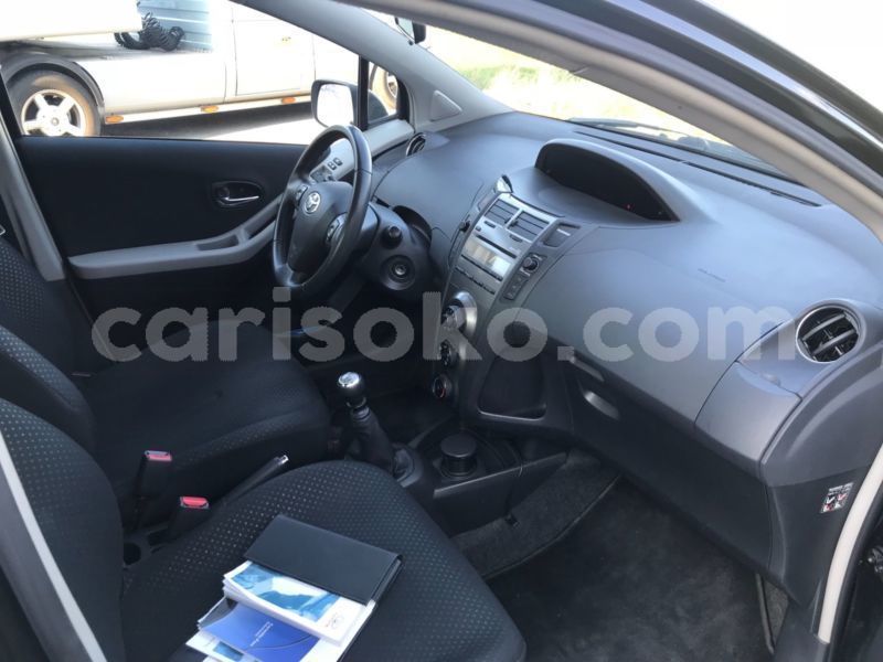 Big with watermark toyota yaris rwanda kigali 11667