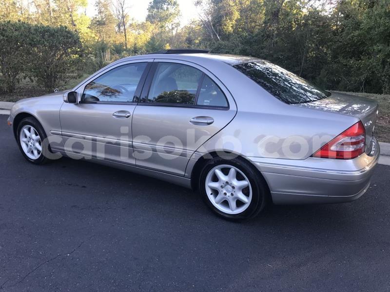 Big with watermark mercedes benz 190 rwanda kigali 11688