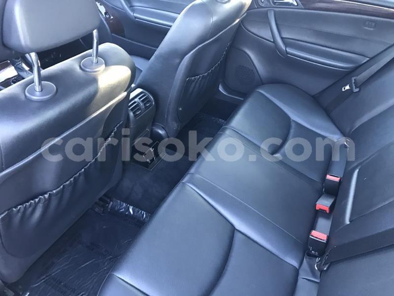 Big with watermark mercedes benz 190 rwanda kigali 11688