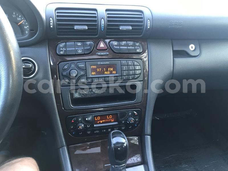 Big with watermark mercedes benz 190 rwanda kigali 11688